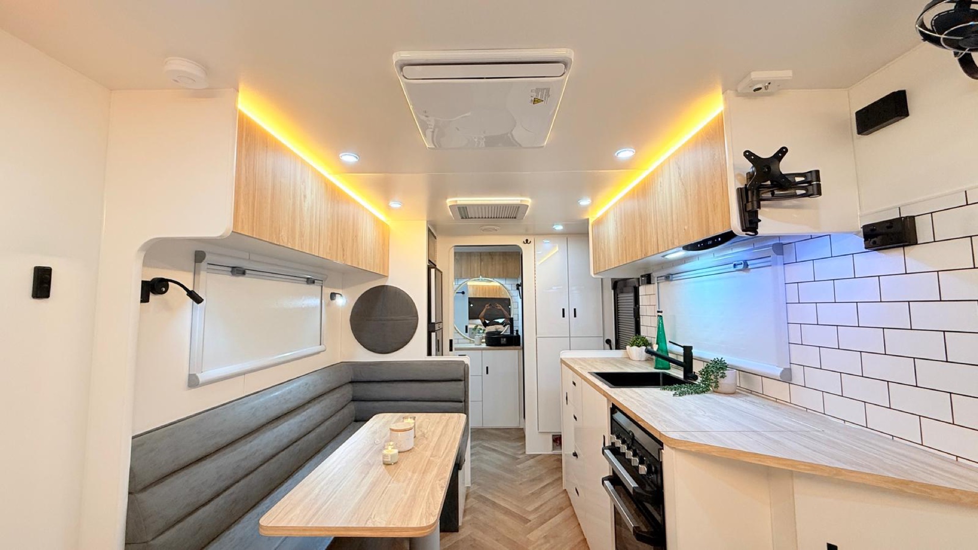 Wild Drifter 19.6 Interior Detail